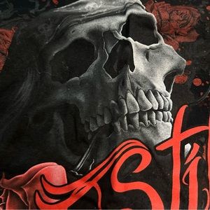 Stilettos Strip Club T-shirt size XL skulls and roses